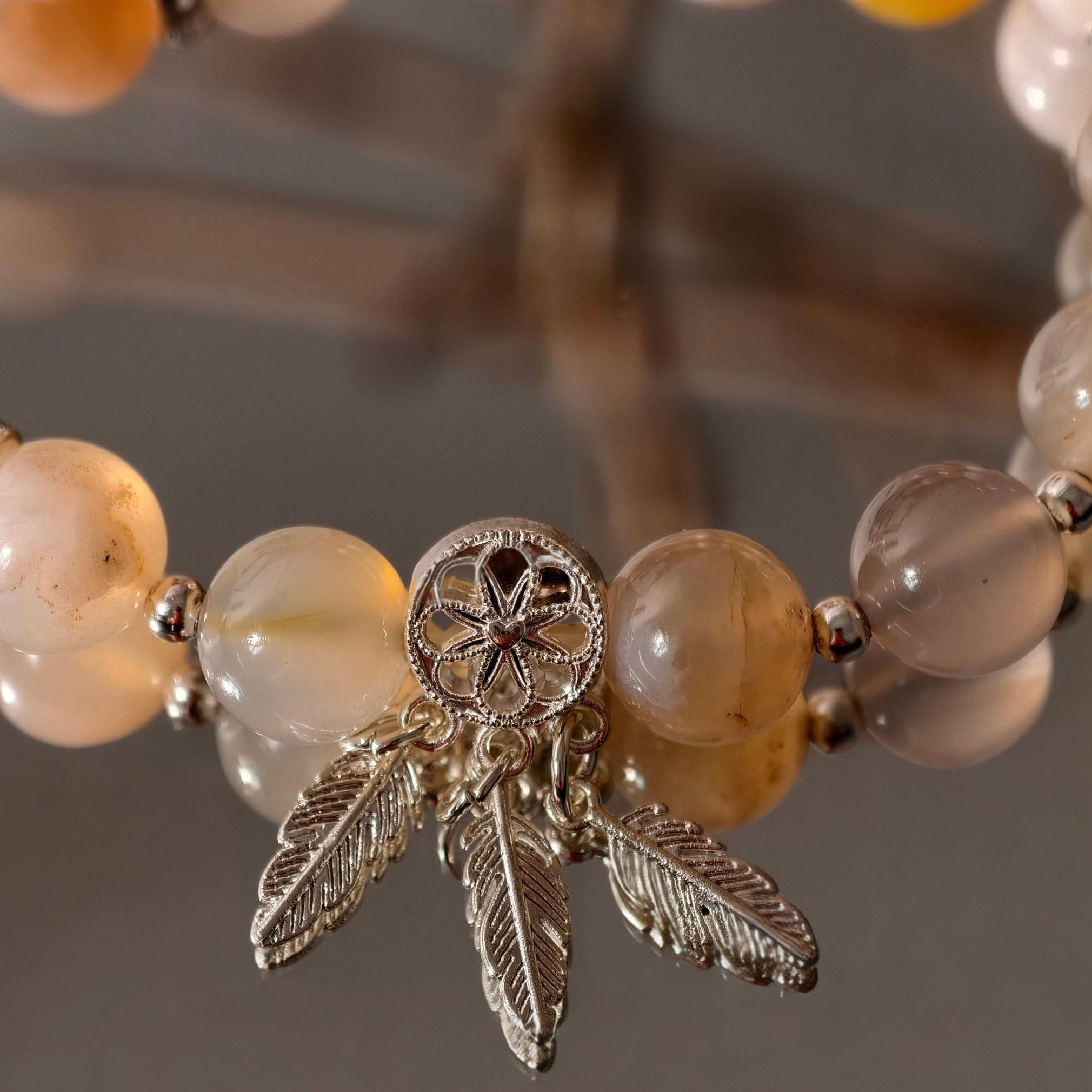 MULYN Sakura Agate Bracelet